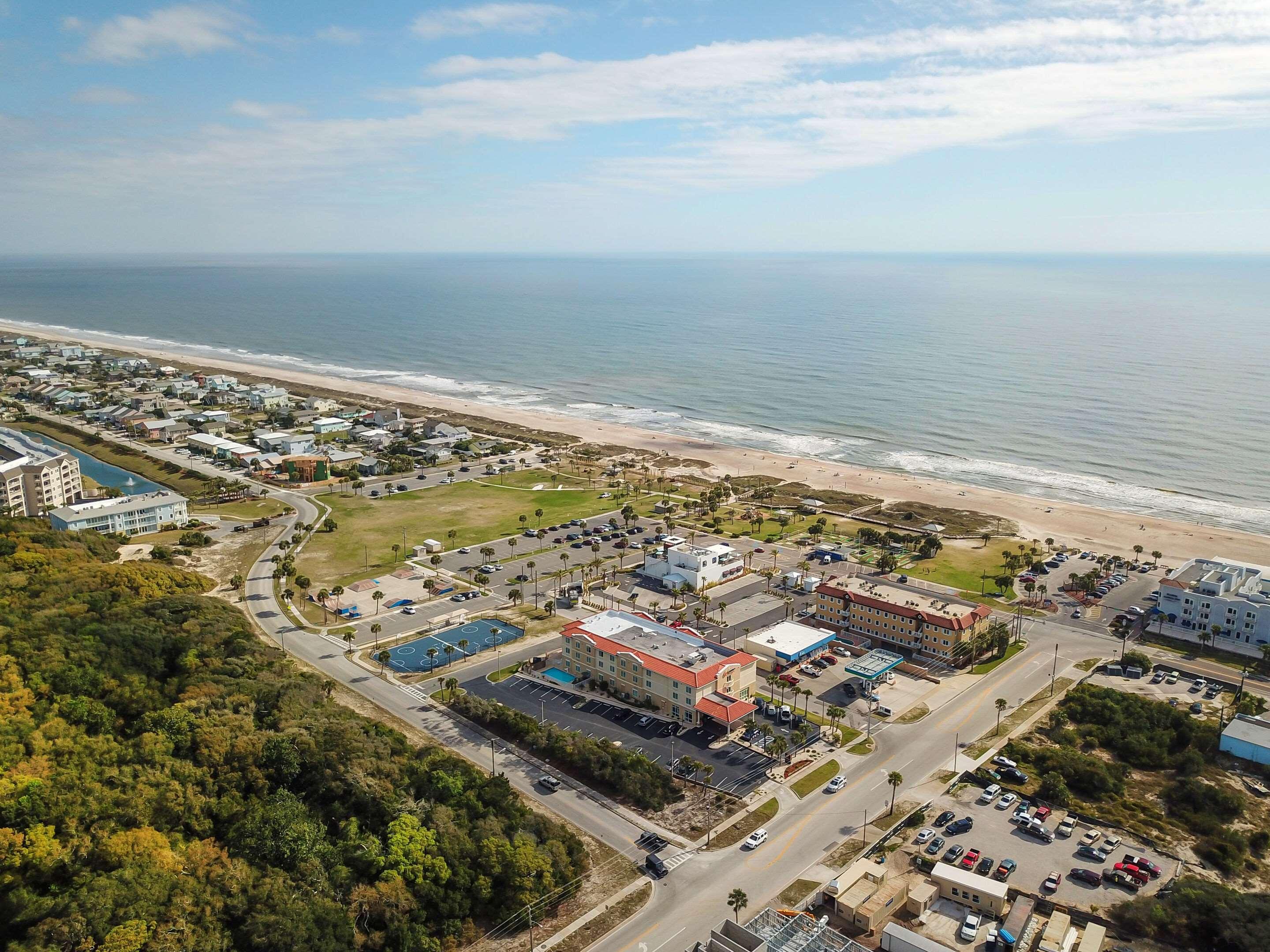 Surf And Sand Fernandina Beach At Amelia Island, Ascend Hotel Collection Bagian luar foto